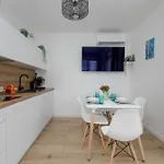With Garden 450 M To The By Rent Like Appartement *