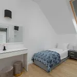 Appartement With Garden 450 M To The By Rent Like