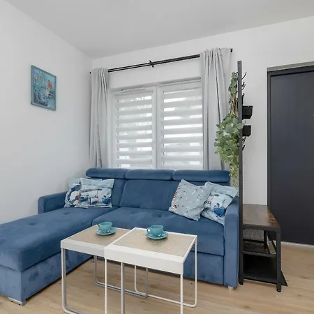 With Garden 450 M To The By Rent Like Appartement